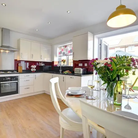 בית נופש 3 Bed In Oc-w420 וויטבי