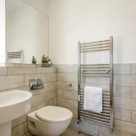 3 Bed In Oc-w420